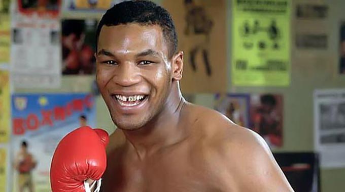 Tự truyện 'Sự thật không tranh cãi' của Mike Tyson (Kỳ 9): Những trận đầu tiên của "Vua knock-out"