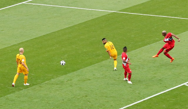 Bàn thắng của Carrillo vào lưới Australia