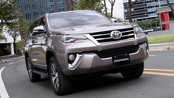 Toyota Fortuner đã công bố giá bán cho phiên bản 2018 nhưng lại cao hơn cả 2017