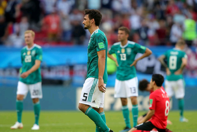 Đức bị loại bởi bàn 2 bàn thắng muộn màng của Hàn Quốc