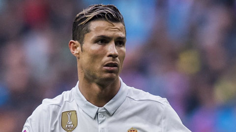 Phí giải phóng hợp đồng của Ronaldo chỉ còn 120 triệu euro
