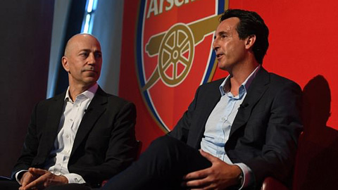Emery gặp mặt toàn bộ nhân viên Arsenal