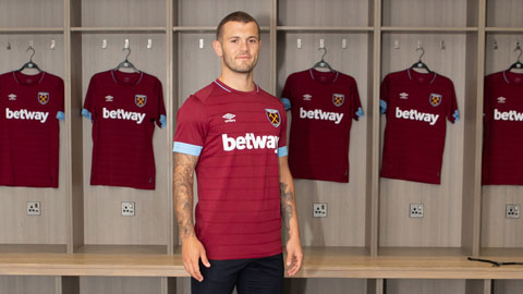 Wilshere ra mắt trong màu áo West Ham