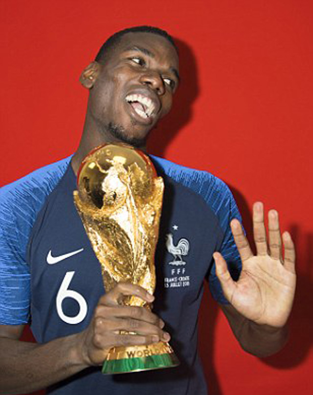 Gương mặt mãn nguyện của Pogba