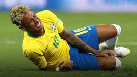 Neymar: 'Chẳng ai muốn bị phạm lỗi cả'