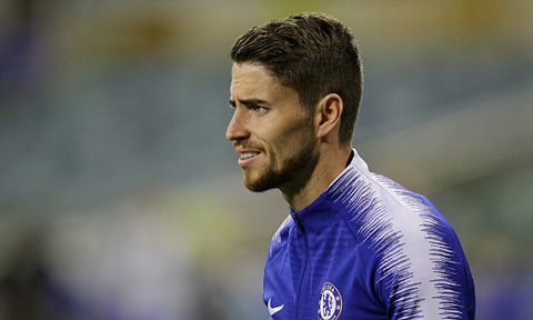 Jorginho theo chân Sarri sang Chelsea