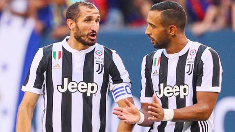 Juventus & cơn ác mộng nơi trung tâm hàng thủ