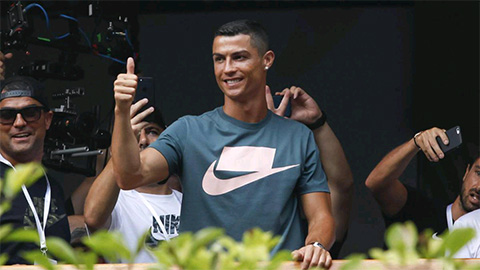 Nộp 19 triệu euro tiền trốn thuế, Ronaldo vẫn nhận án tù treo 2 năm