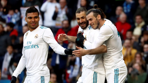 Bale (bìa phải) đã sẵn sàng tỏa sáng để ghi điểm trong mắt ông thầy mới