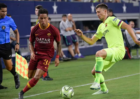 Kluivert tỏa sáng giúp Roma có bàn gỡ hòa 1-1