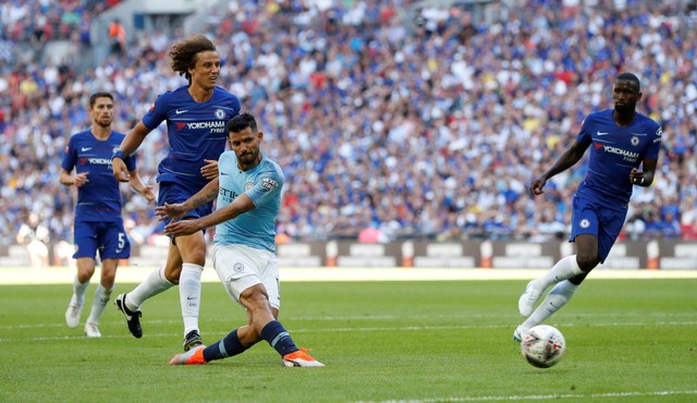 Hiệp 2 diễn ra không lâu thì thêm một lần nữa Chelsea lại phải chịu bàn thua sau cú dứt điểm cận thành của Aguero