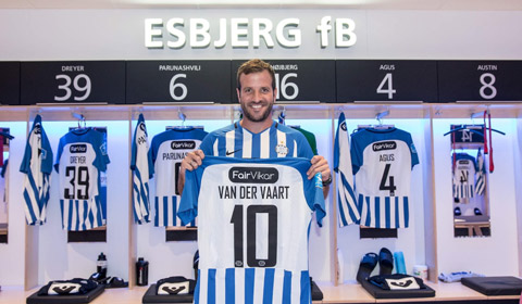 Van der Vaar lang bạt đến Esbjerg