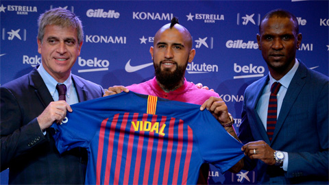 GĐKT Abidal: 'Barca không hồ đồ khi mua Vidal'