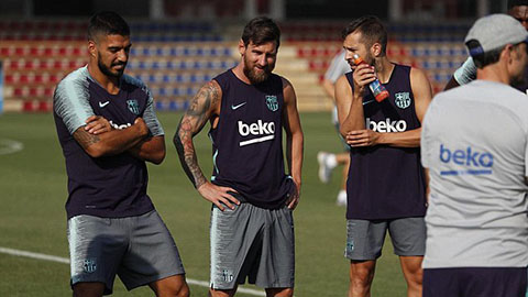 Messi và Suarez hội quân với dàn sao Barca