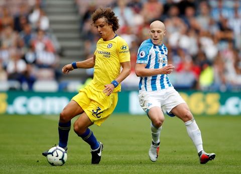 David Luiz (trái) được trọng dụng, Chelsea bỗng dưng có một “tân binh” chất lượng