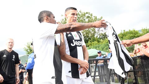Vua phá lưới Serie A: Cuộc đua không chỉ có mình Ronaldo