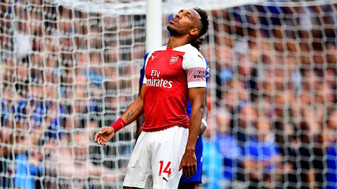 Aubameyang và Mkhitaryan đá bay 2 bàn thắng của Arsenal