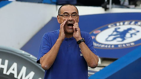 Sarri: 'Chelsea không phải ứng viên vô địch'