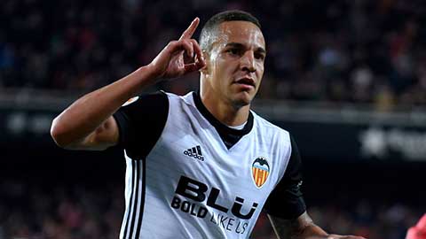 Chuyển nhượng 22/8: Real bị Valencia 'chơi khăm' vụ Rodrigo