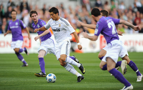 Ronaldo thời đầu ở Real sẵn sàng dùng kỹ thuật để vượt qua đối phương