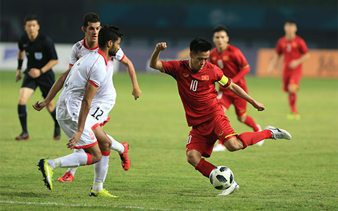 Chơi hơn người trong hiệp 2, nhưng Olympic Việt Nam tiếp tục tỏ ra bế tắc trước lối chơi khó chịu của Olympic Bahrain 