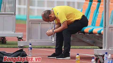 HLV Park Hang Seo buồn khôn xiết sau thất bại của Olympic Việt Nam