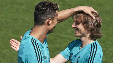 Ronaldo thừa nhận Modric xuất sắc nhất