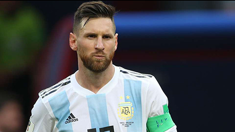 Thủ môn M.U phản đối Argentina tạm treo số 10