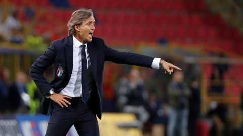 Italia bước vào kỷ nguyên mới: Mancini và công trường ngổn ngang