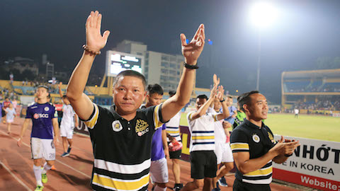 HLV Chu Đình Nghiêm (Hà Nội FC) đặt mục tiêu lập cú đúp danh hiệu