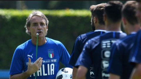 ĐT Italia: Mancini cạn nguồn tiền đạo
