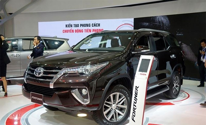 Toyota Fortuner trở lại top 10 mẫu xe bán chạy nhất tháng