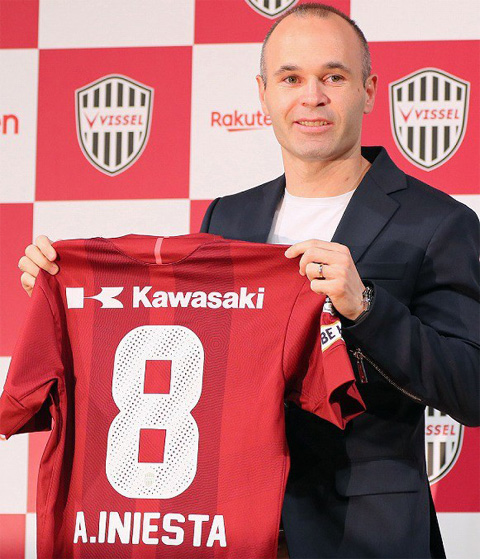 Iniesta giúp CLB Vissel Kobe tạo cú hích về cả kinh tế lẫn chuyên môn và kéo khán giả đến sân đông hơn