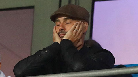 Vì sao Guardiola phải ngồi trên khán đài ở trận thua của Man City?