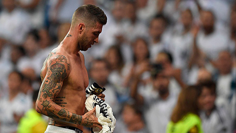Vượt Scholes, Ramos trở thành 'Vua thẻ vàng' ở Champions League