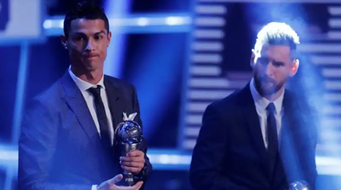 Messi đã lần đầu tiên bầu cho Ronaldo