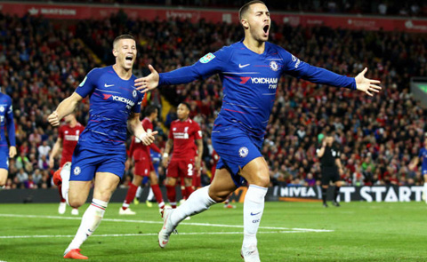 Hazard mới tỏa sáng để mang về chiến thắng 2-1 cho Chelsea trước Liverpool