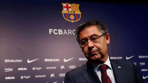 Chủ tịch của Barca và đòn tung hỏa mù hết phép