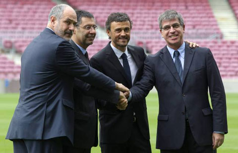 Vị chủ tịch đương nhiệm của Barca thường xuyên tung hỏa mù sau mỗi thất bại