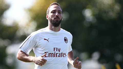 Milan mất Higuain ở trận gặp Sassuolo