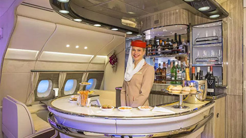 Điều gì bí ẩn trong chuyên cơ Airbus A380 của Real Madrid?