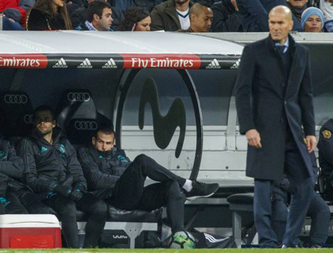 Giống như Ancelotti, Zidane không trọng dụng Bale