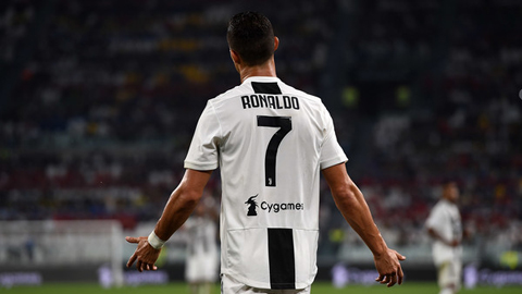 Ronaldo thì đã chuyển sang Juventus từ mùa Hè