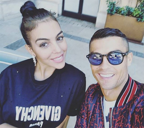 Bức ảnh mới nhất của CR7 và cô bồ hiện tại Georgina trên mạng Instagram