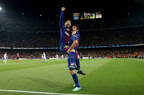 Messi lần đầu tiên từ năm 2007 lỡ hẹn với Siêu kinh điển