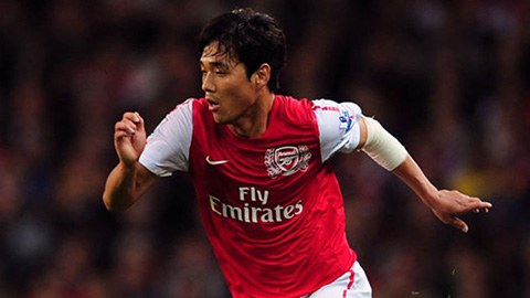 ĐT Việt Nam đứng trước cơ hội gặp cựu tiền đạo Arsenal