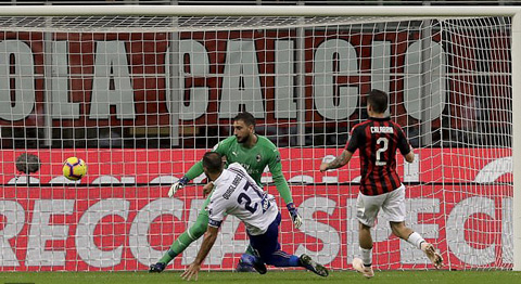 Quagliarella ghi bàn nâng tỷ số lên 2-1 cho Sampdoria