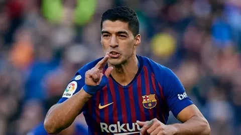 Suarez lọt vào Top 5 tay săn bàn vĩ đại nhất lịch sử Barca