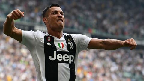 Cristiano Ronaldo ghi nhiều bàn nhất tại Juventus sau 10 vòng đầu