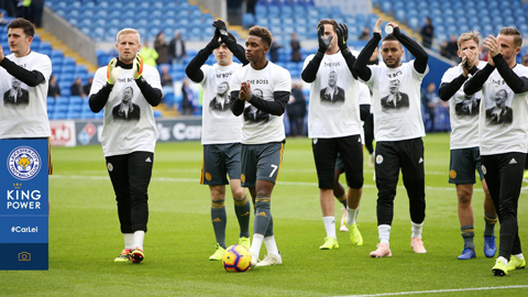 Cầu thủ Leicester mặc áo đặc biệt tưởng niệm chủ tịch quá cố